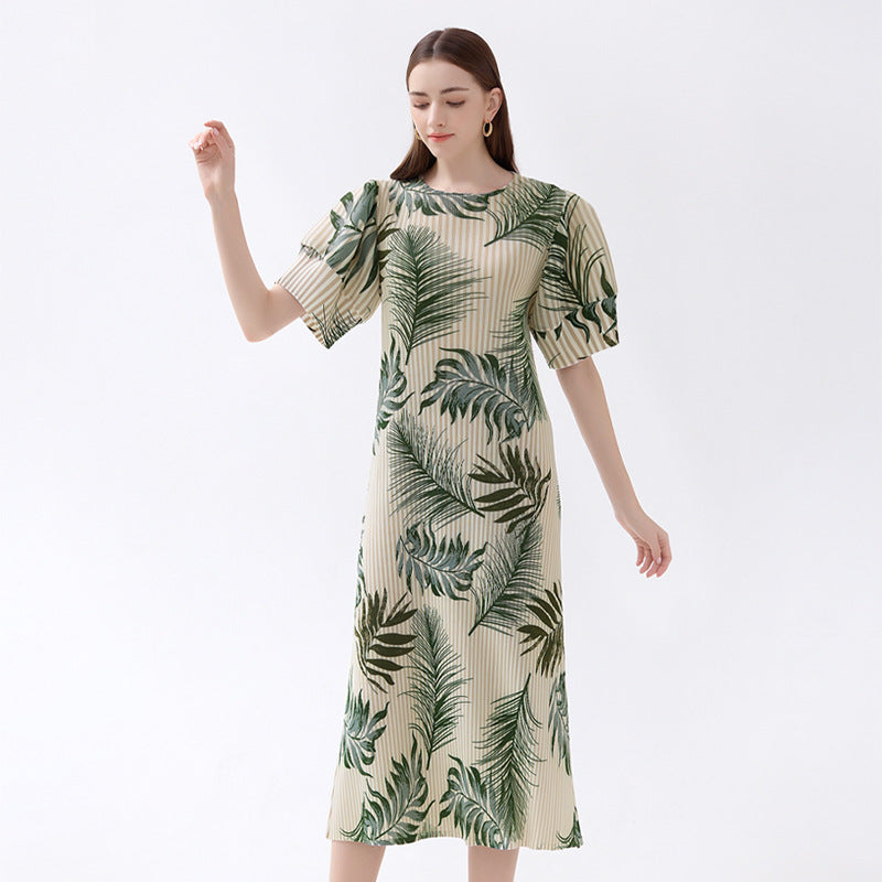 Casual Puff Sleeve Slim Fit Figure Flattering round-Neck Short Sleeve Dress Women A- line Skirt Women