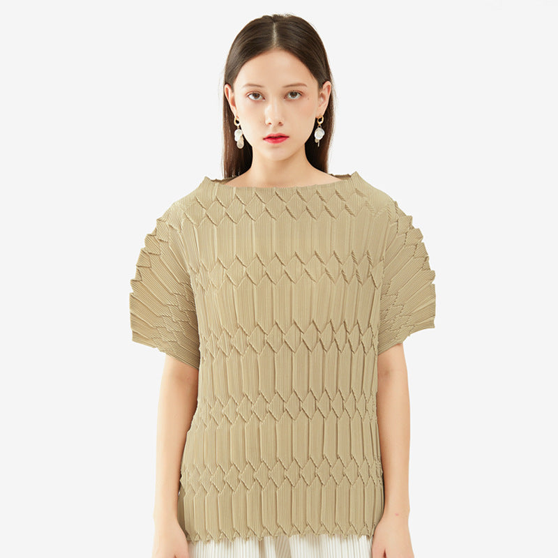 Comfort and Casual Bottoming Shirt for Women Fashionable T-shirt Short-Sleeved Top for Women