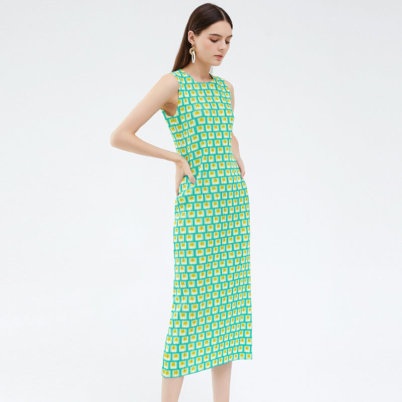 Plus Size Temperament Long Dress Pleated Sleeveless Vest Dress Temperament Slimming Dress Women's Summer