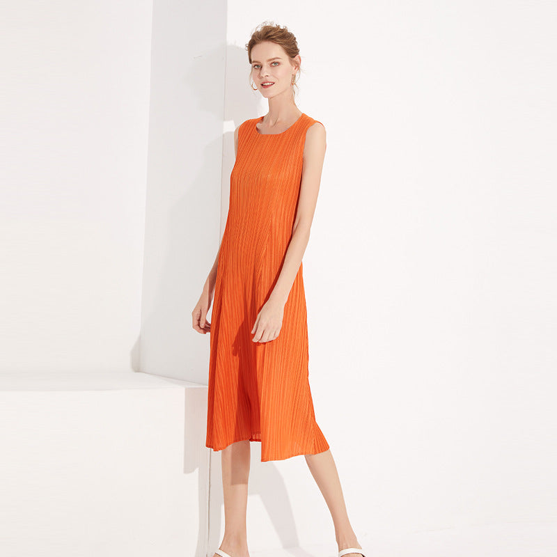 round Neck Sleeveless Slimming Loose Dress