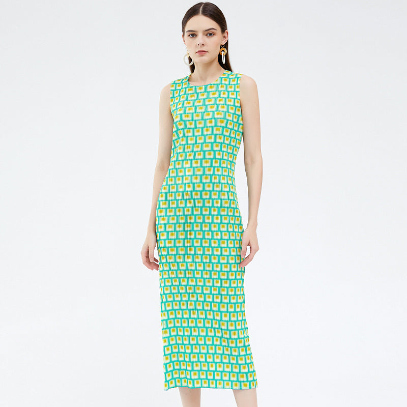 Plus Size Temperament Long Dress Pleated Sleeveless Vest Dress Temperament Slimming Dress Women's Summer