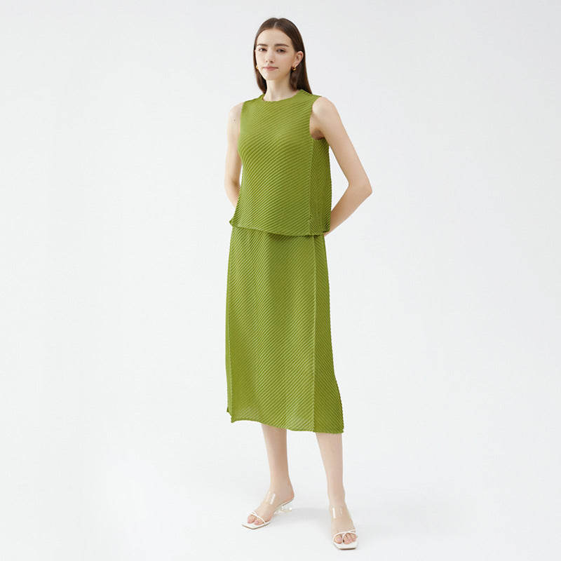 Casual Style Scale Pleated Solid Color Sleeveless Top and Skirt Casual Suit Women