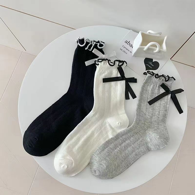 6 Pairs / Socks Black White Gray Lace