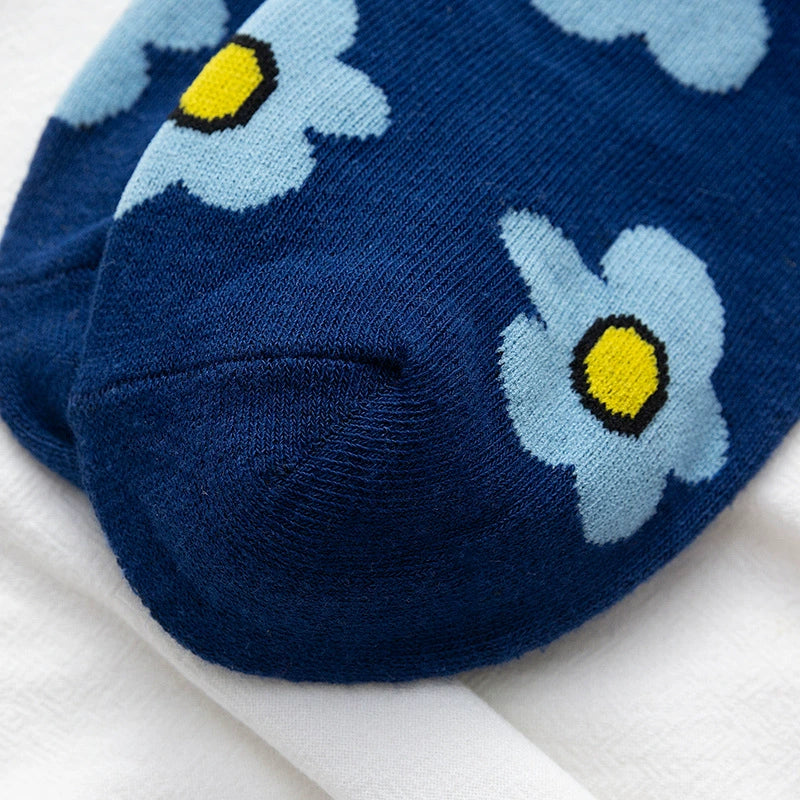 2 Pairs of South Korea Chic Elegant Small Flower Female Japanese Style Mid-Calf Length Socks Retro Trendy Socks Internet Hot Fashionable Pile Sty