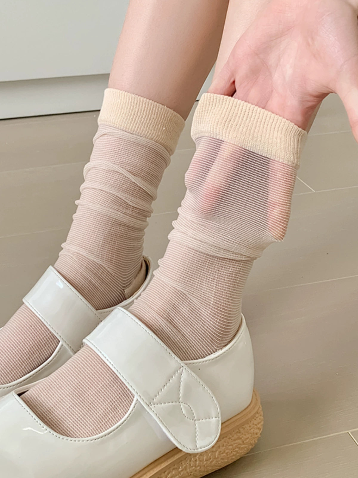 [4 Pairs] Thin Fine Mesh Breathable Leg Slimming Girlish Style Summer