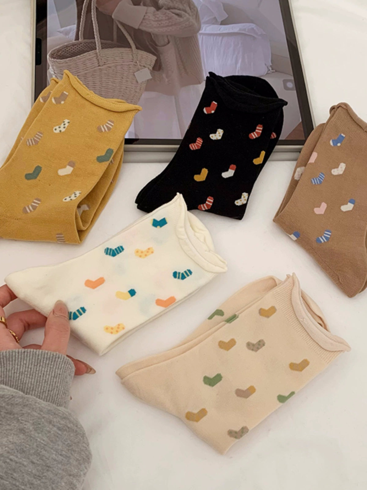 [5 Pairs] Spring and Summer Thin Curling Loose Wear Match from Ordinary to Extraordinary Wear Magic