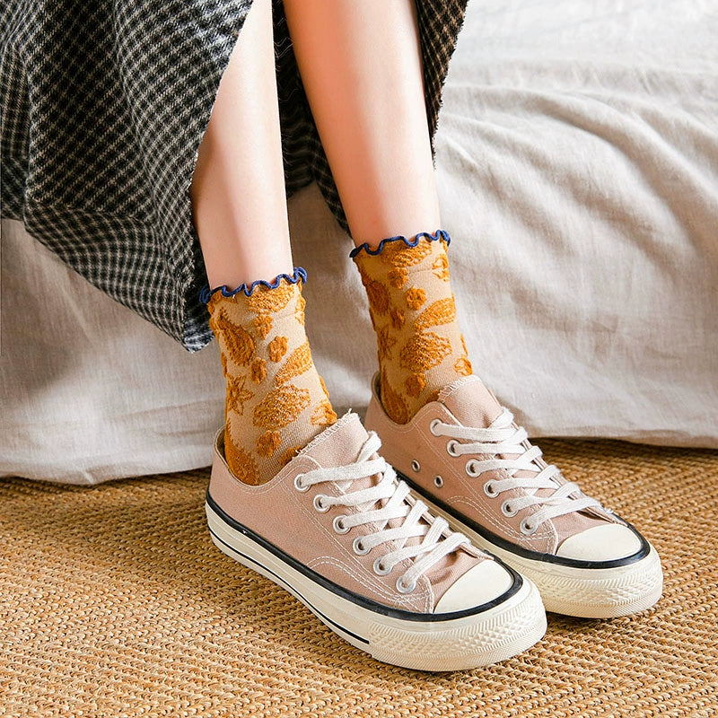 2 Pairs Spring Summer Lace Dark Pattern Flower Lace Women's Mid-Length All-Matching Comfortable Pure Cotton Material