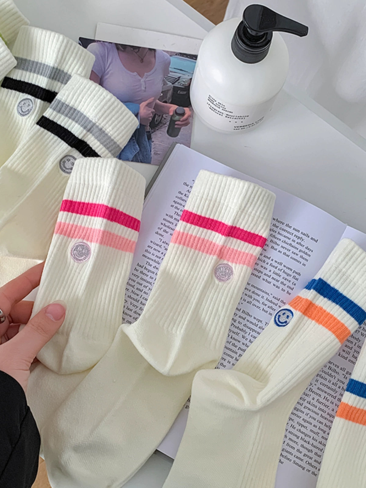 [4 Pairs] Pure Cotton Material Keeps Your Feet Dry All the Time Spring and Summer Girl New