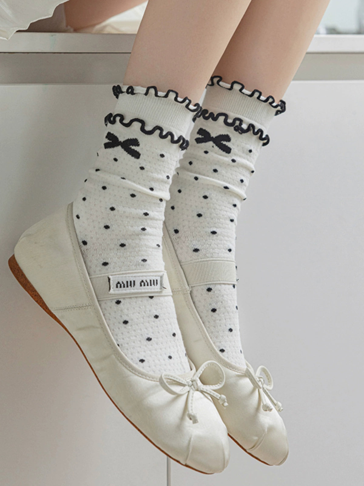 [4 Pairs] Black and White with Flower Bowknot Beautiful Thin Summer Pure Wear
