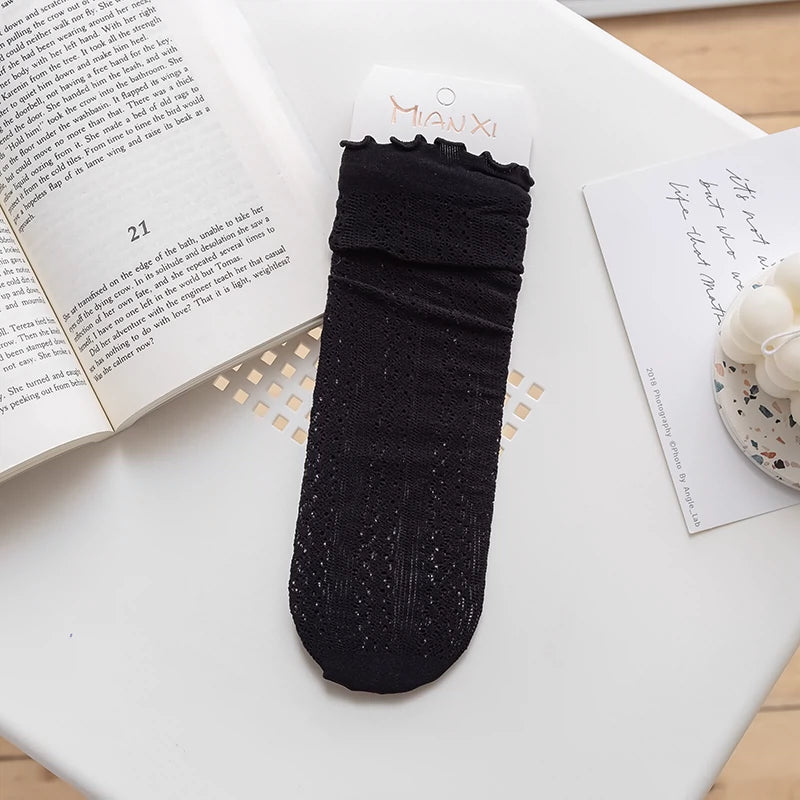 [5 Pairs] Summer Mesh Breathable Ruffled Pure Straight Socks Match Well