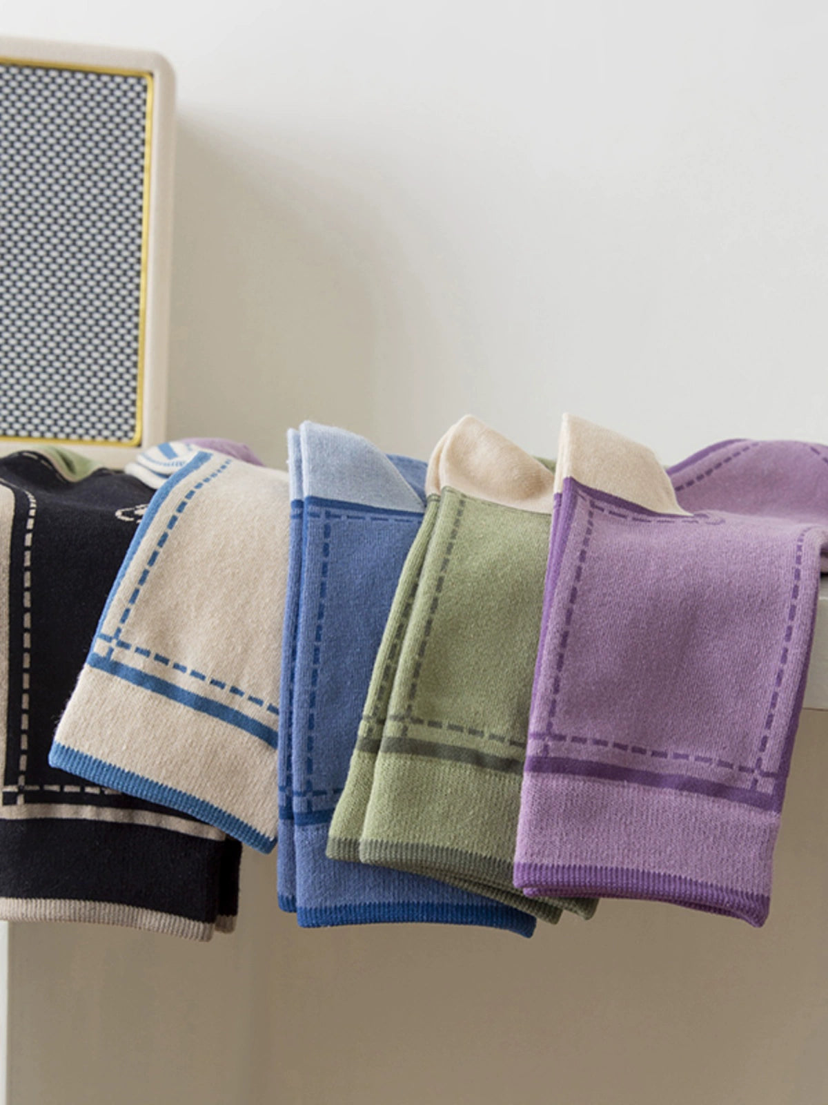 [5 Pairs] Pure Cotton Spring and Summer Color Virtual Pocket Picture Women's Thin Socks Looks Very Fashionable