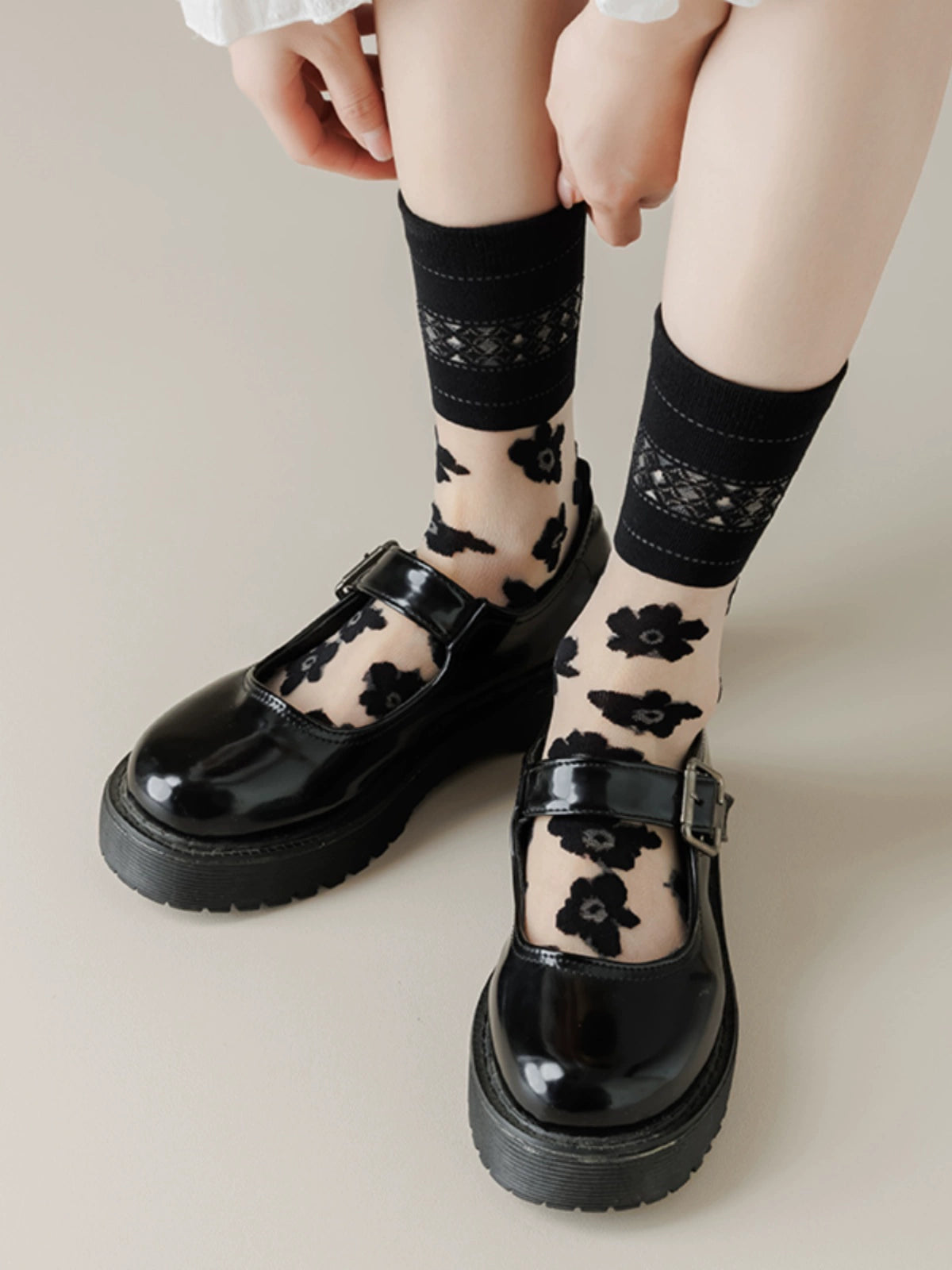 [3 Pairs] Thin Summer Simple and Easy to Wear Floral Butterfly Socks