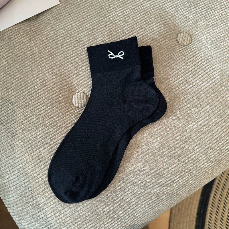 [6 Pairs] Classic Black and White Kanekalon Breathable and Simple Fashion Wear Fairy Flying