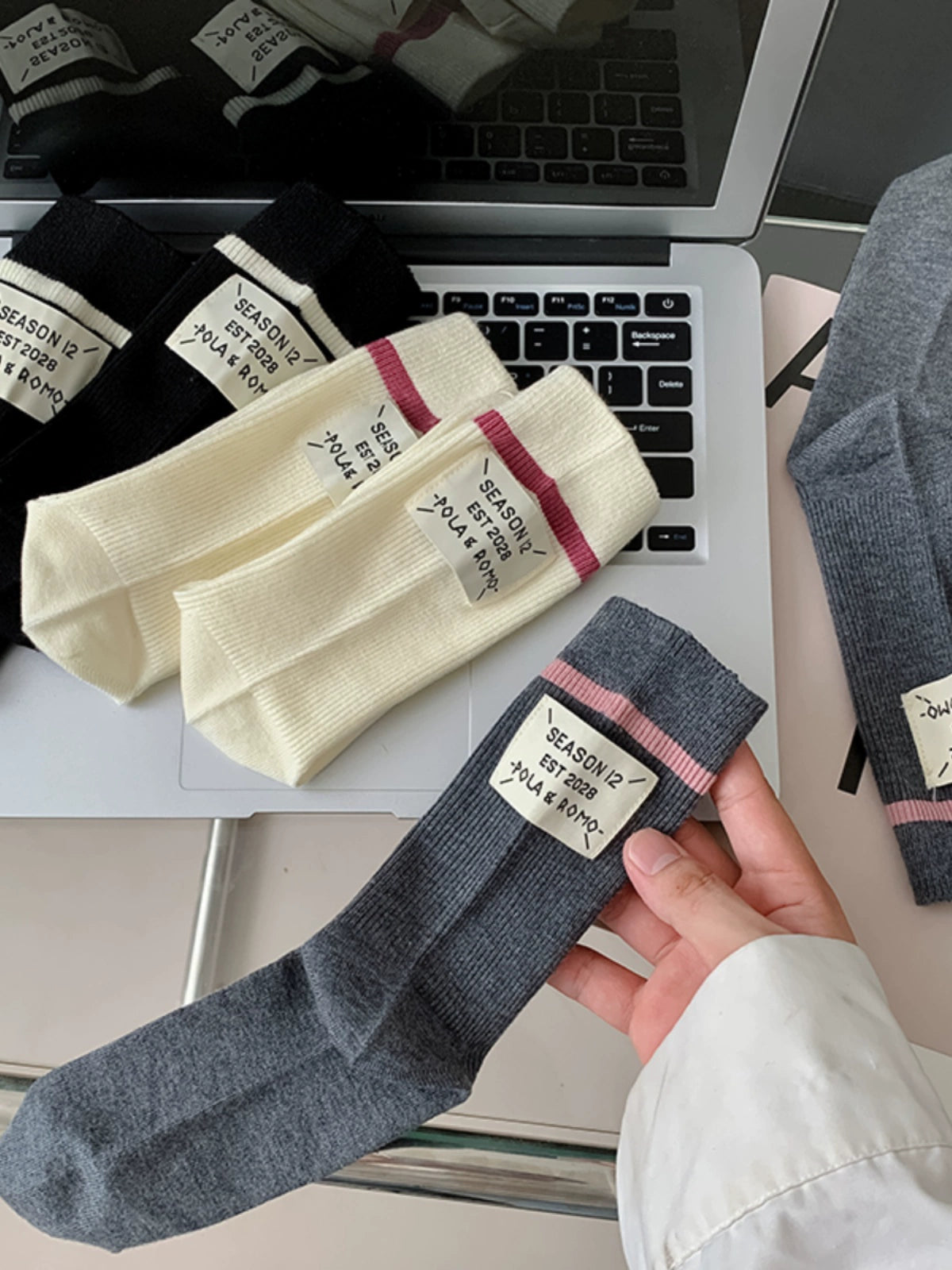 [3 Pairs] Three-Color Wool Heel Cloth Label Spring and Summer Soft Glutinous Simple and Comfortable Fashion Middle Wow