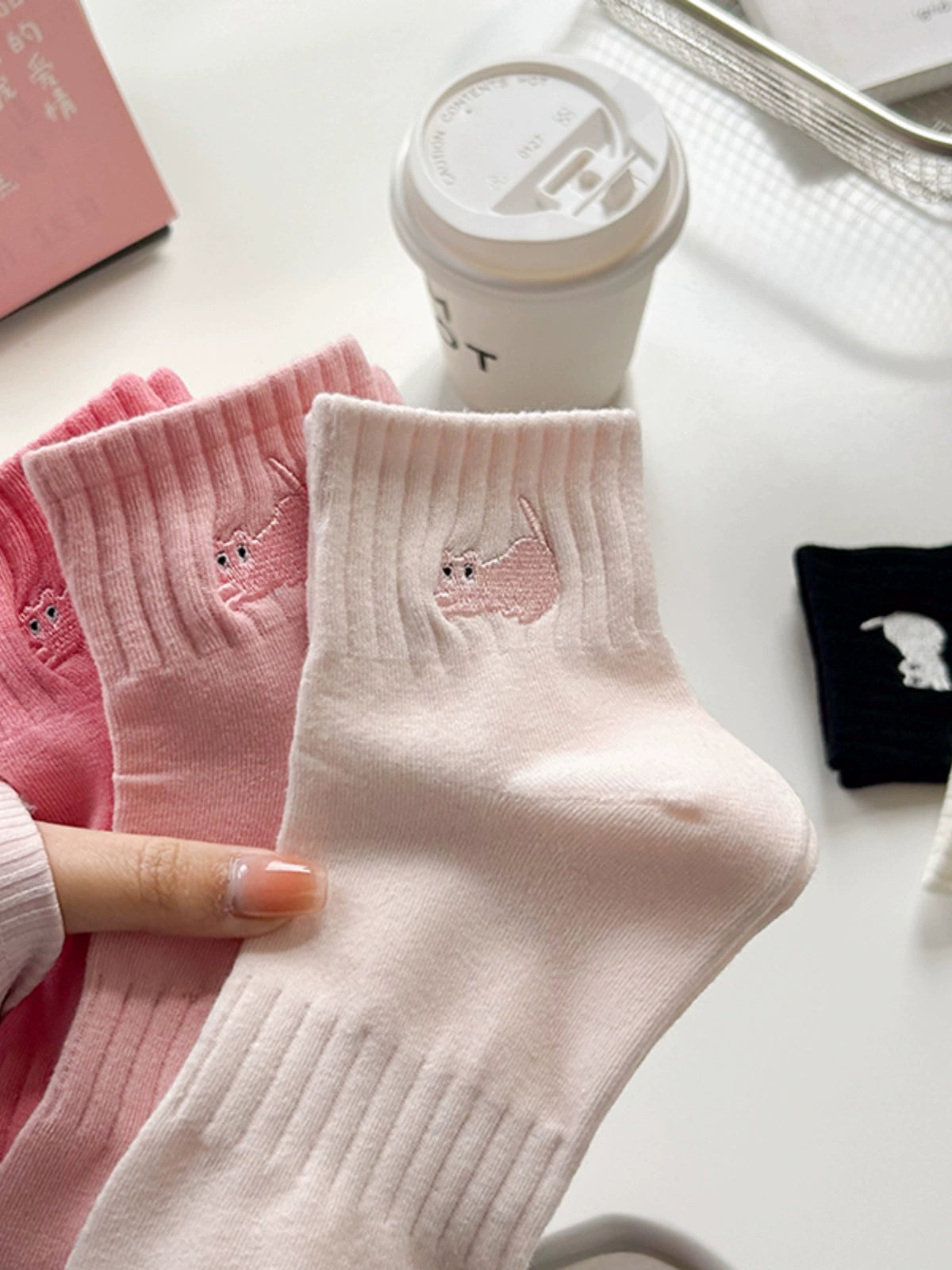 [5 Pairs] Pink Embroidered Cat Purified Cotton Short Tube Spring and Summer New Match Is Very Fresh and Natural