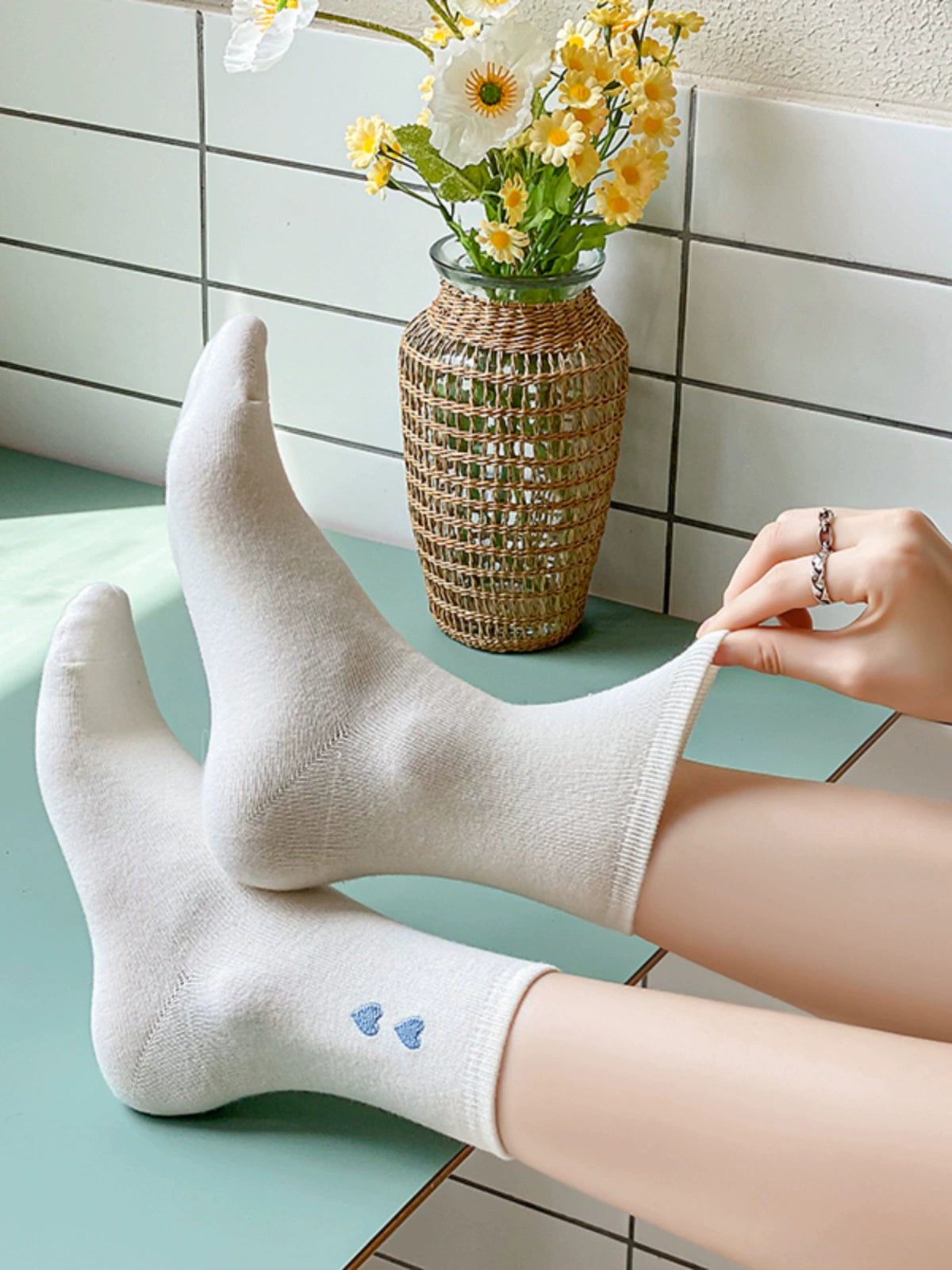 [6 Pairs] Embroidered Double Love Heart Simplicity Wear Spring Summer College Style Cute Goddess Socks