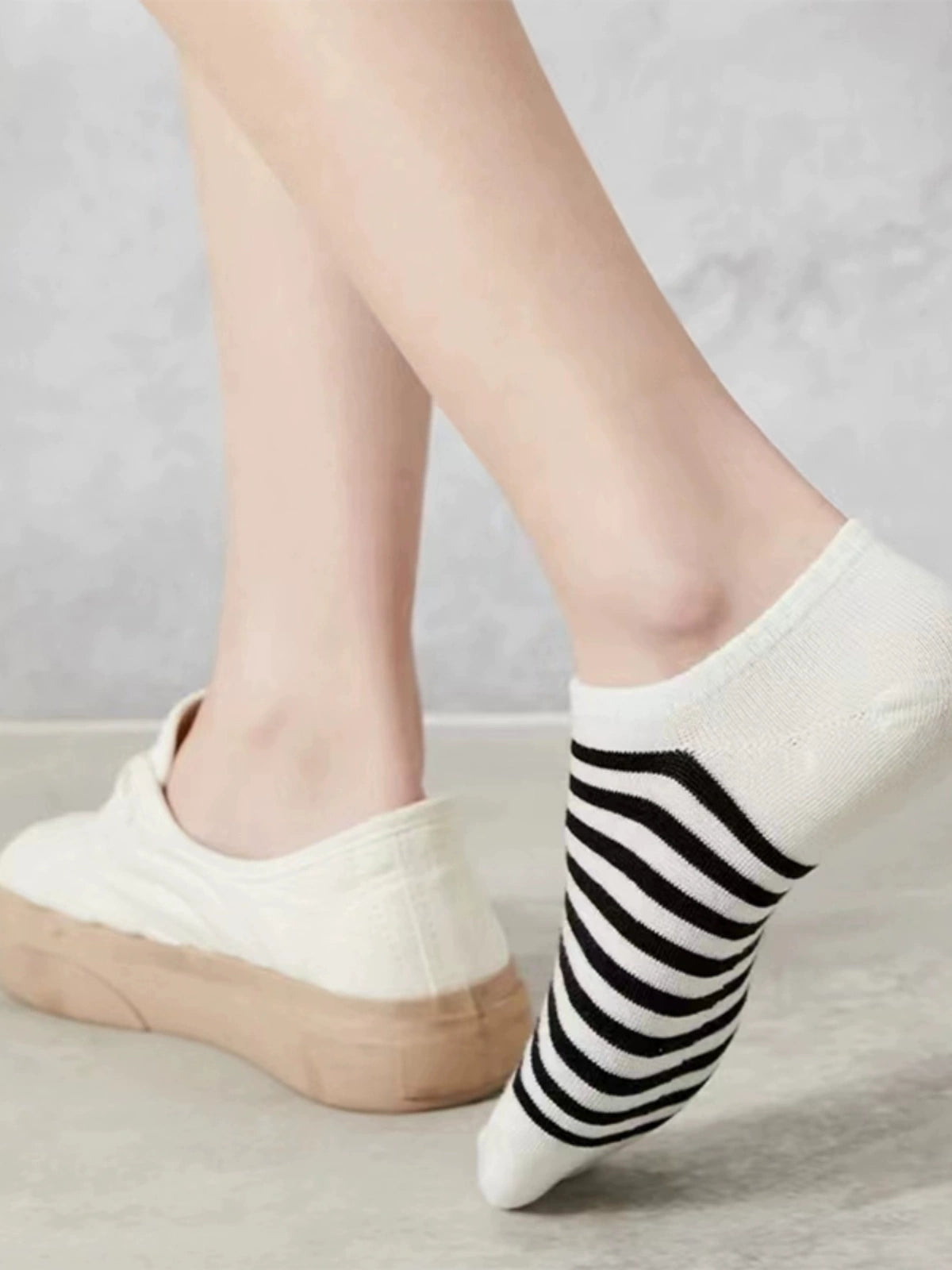 [3 Pairs] Thin Summer Stripes Control Simple and Happy Socks