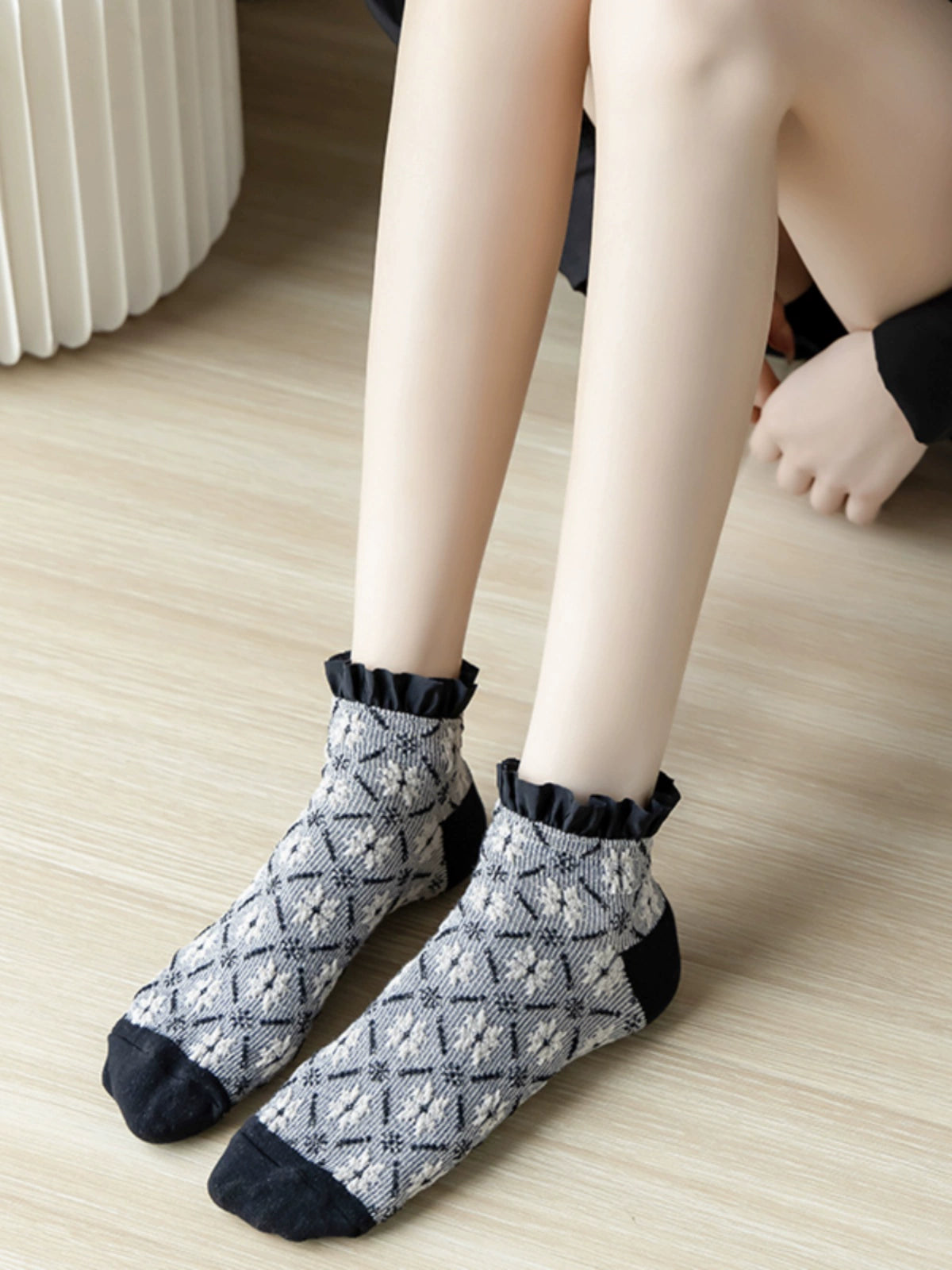 [5 Colors] Dashang Dashed Rhombus Lace Women's Short Spring and Summer Fashion Socks