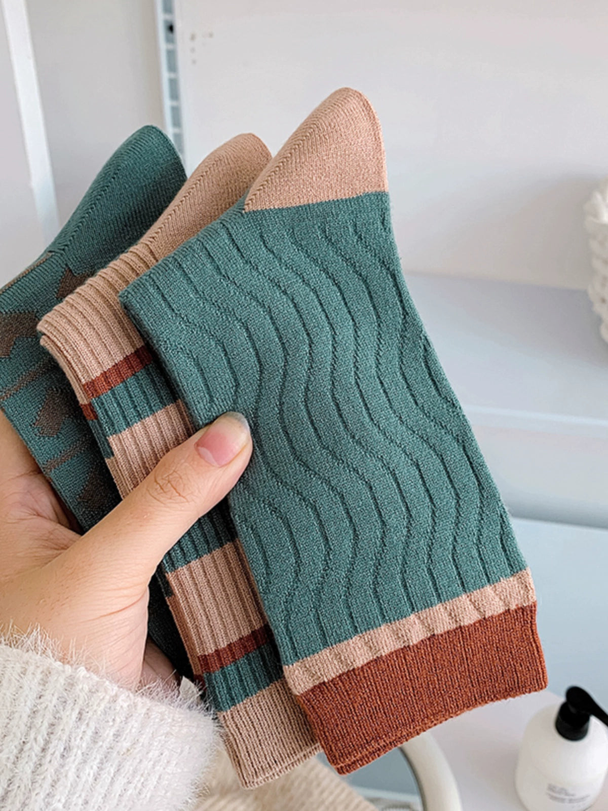 [4 Pairs] Sorry I'm Late, Girl Spring and Summer Double Needle All-Match College Style Mid-Calf