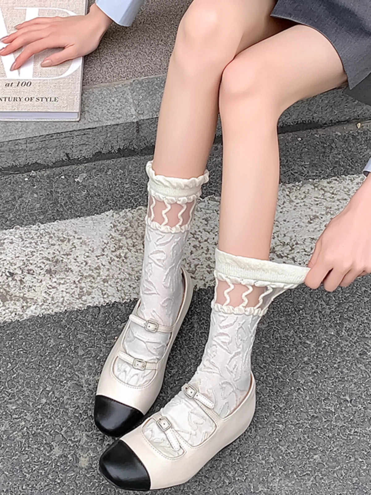 [5 Pairs] Spring and Summer Thin Breathable Girl JK Style Three-Dimensional Relief Small White