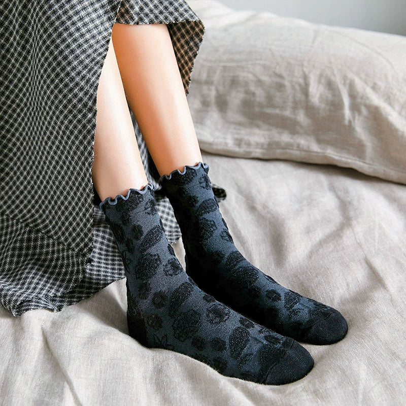 2 Pairs Spring Summer Lace Dark Pattern Flower Lace Women's Mid-Length All-Matching Comfortable Pure Cotton Material