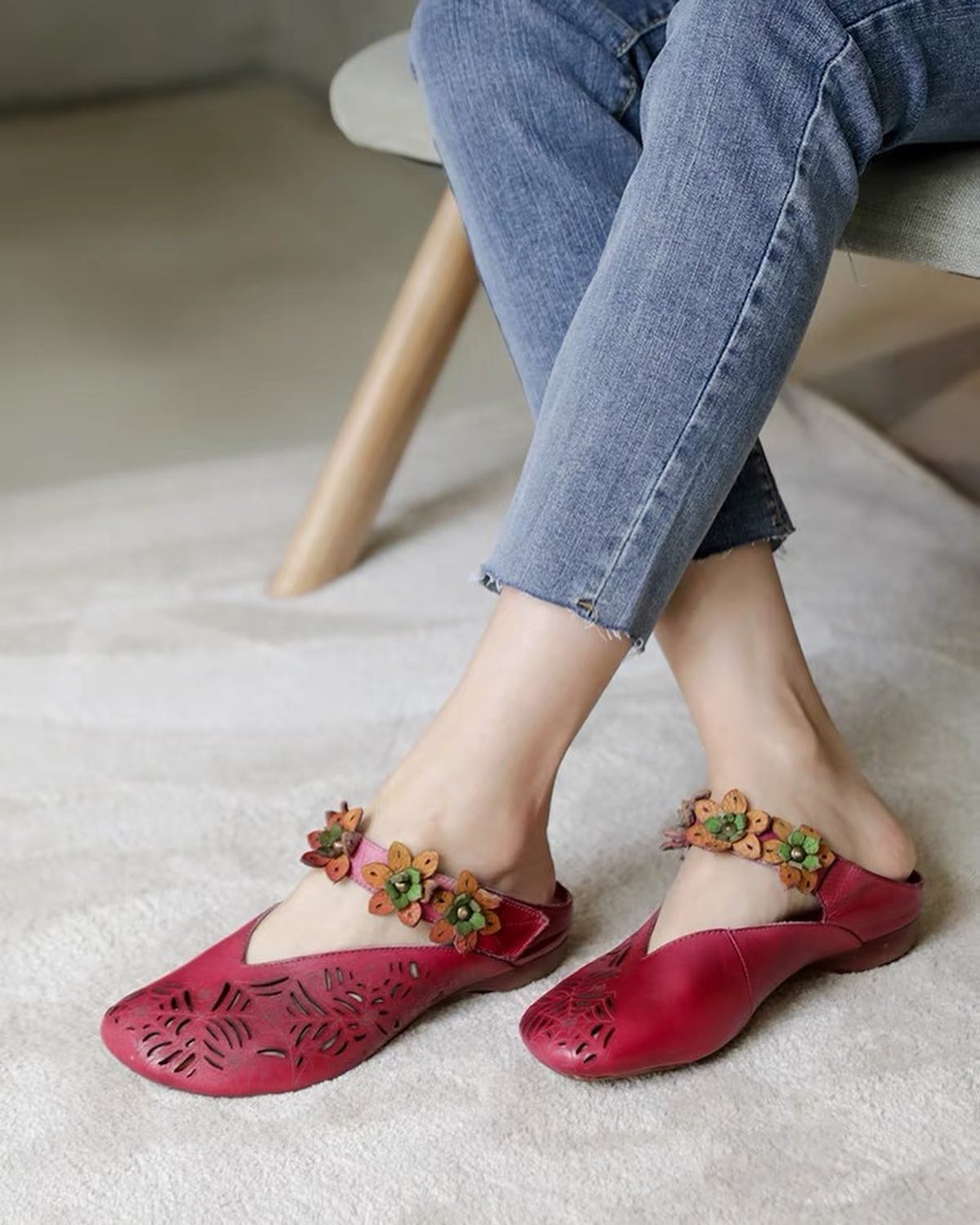 Spring Handmade Flowers Retro Leather Slippers