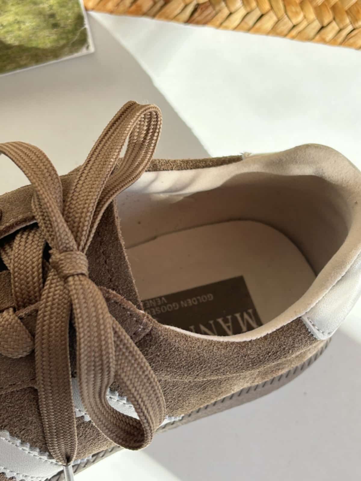 Dexun shoes women's spring leather round head lace-up flat-soled single shoes versatile board shoes