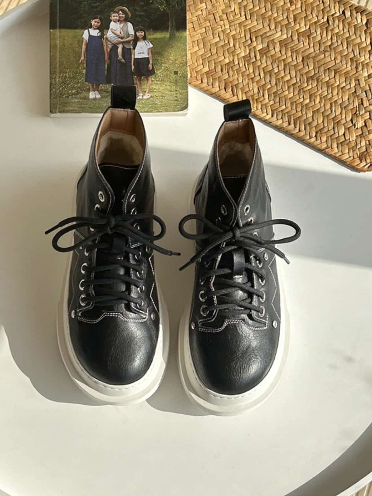 Round head lace-up thick-soled Martin boots winter velvet personalized handsome short boots children