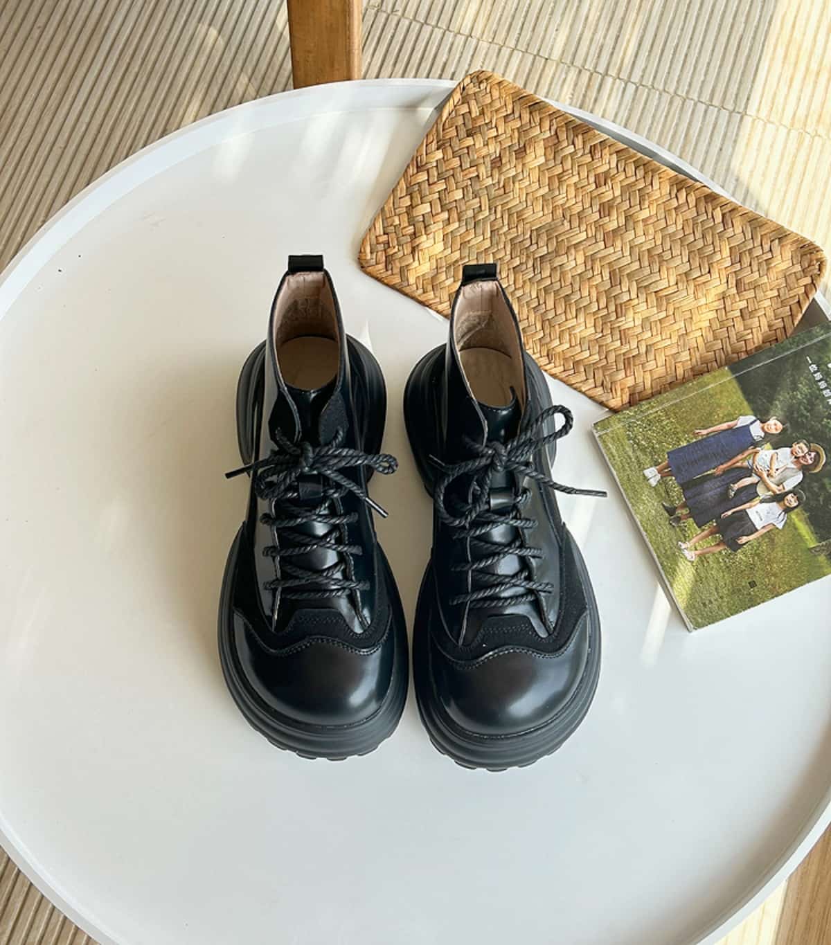 Round head lace-up thick-soled Martin boots autumn new thick heel fashion handsome locomotive boots women