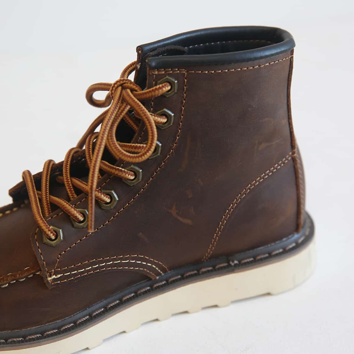 First layer cowhide round head strap flat bottom Martin boots women's autumn new couple short boots