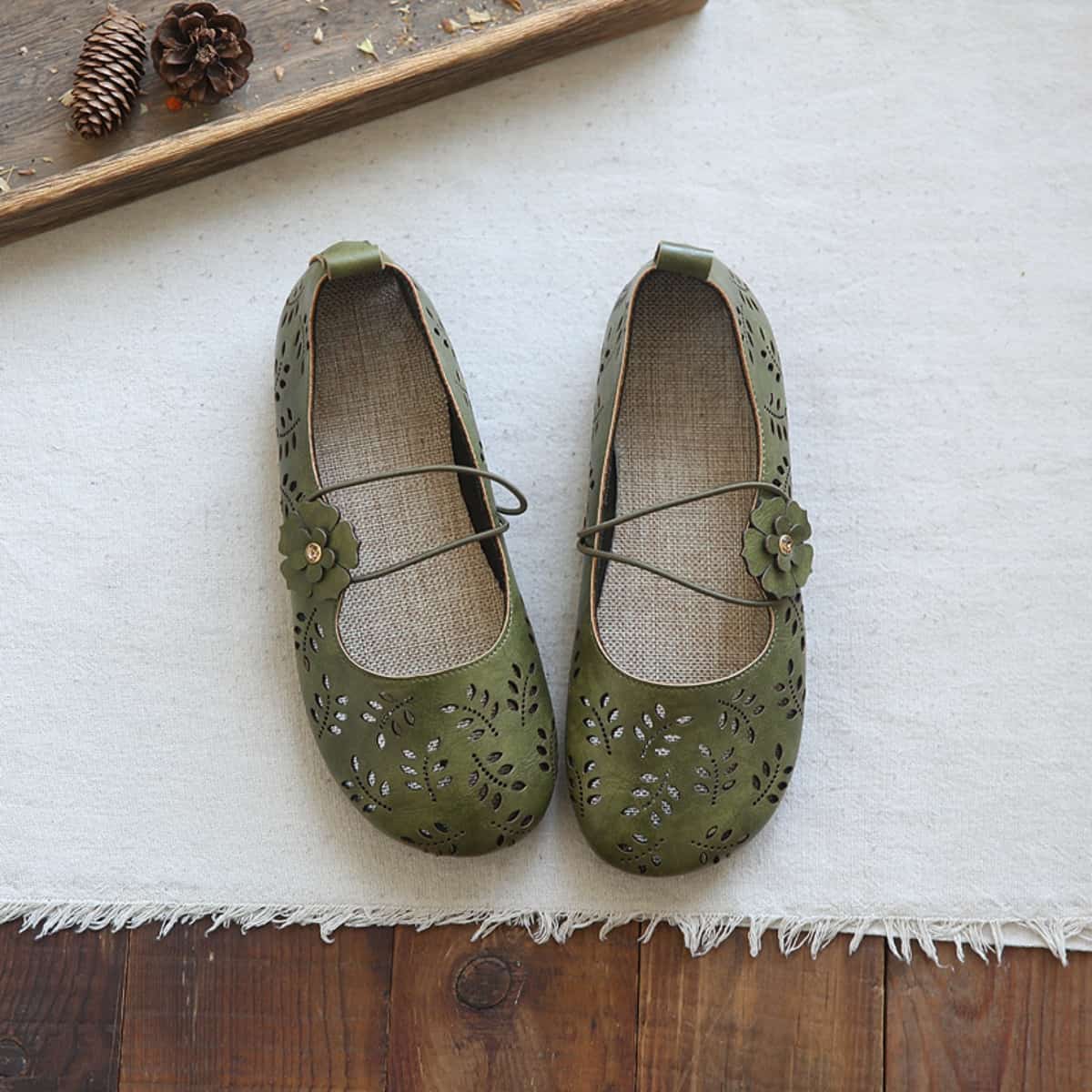 Hollow petal bag head flat shoes cotton and linen handmade comfortable soft sole one word with sandals