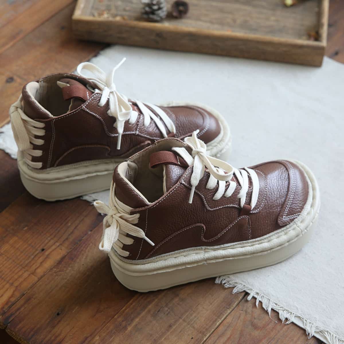 Leather round head lace-up thick-soled big head shoes, personalized height-increasing short boots for women's autumn