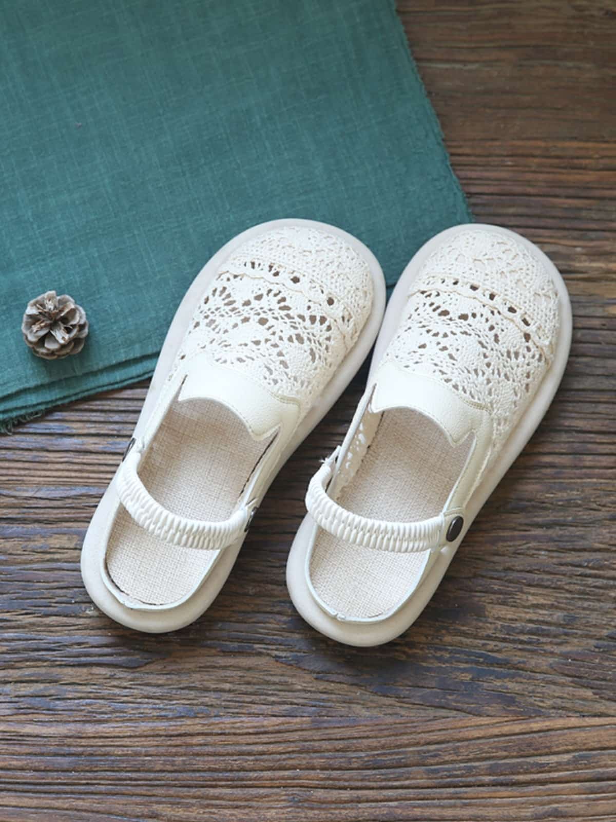 Hollow bag head flat bottom half slippers summer cotton and linen breathable soft bottom fisherman net shoes cool slippers