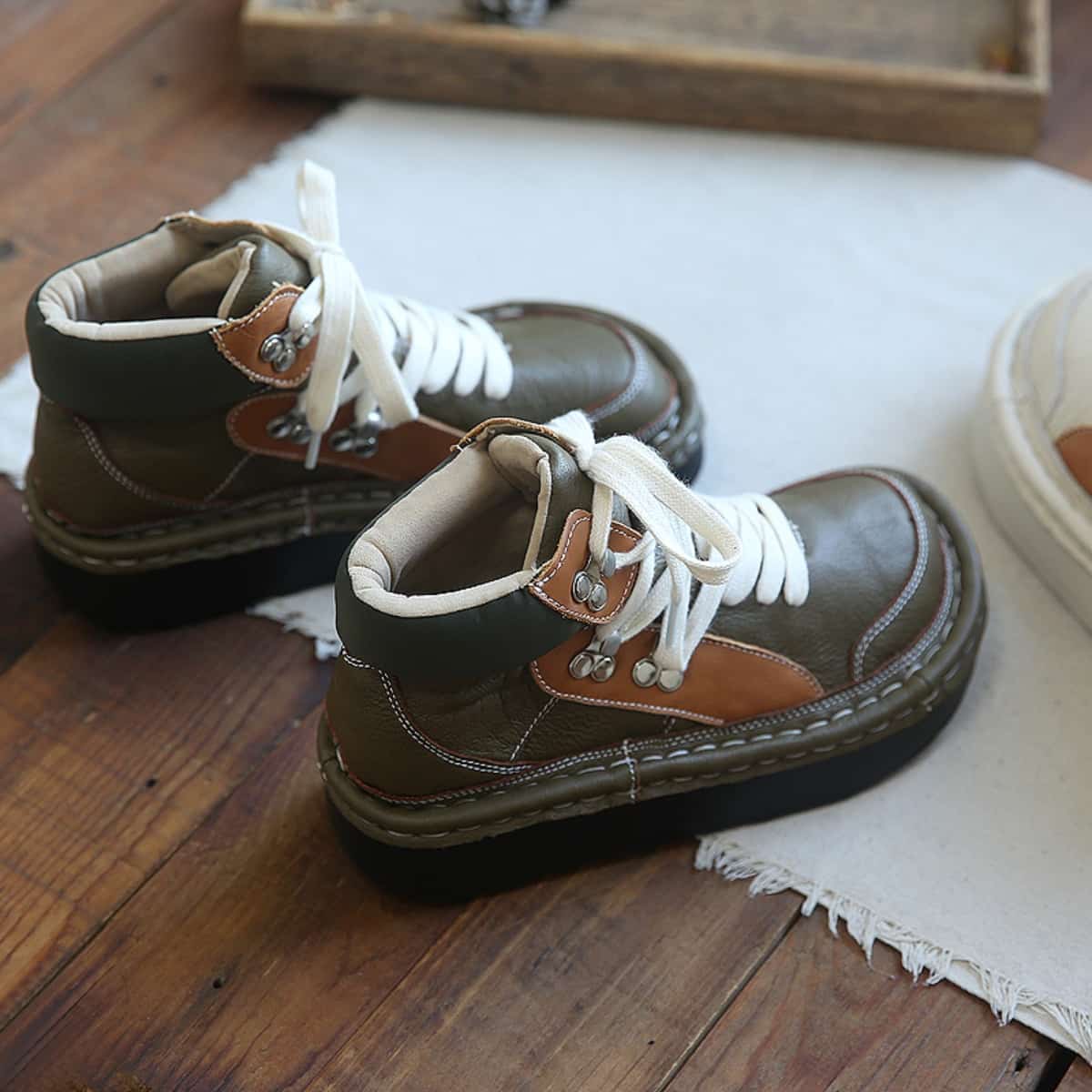 Leather round head lace-up platform big head shoes comfortable short boots women's autumn