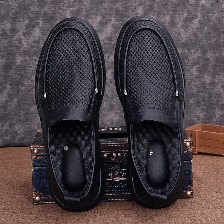 Summer business leisure hollow leather shoes men's leather sandals breathable soft sole large size hole shoes soft leather
