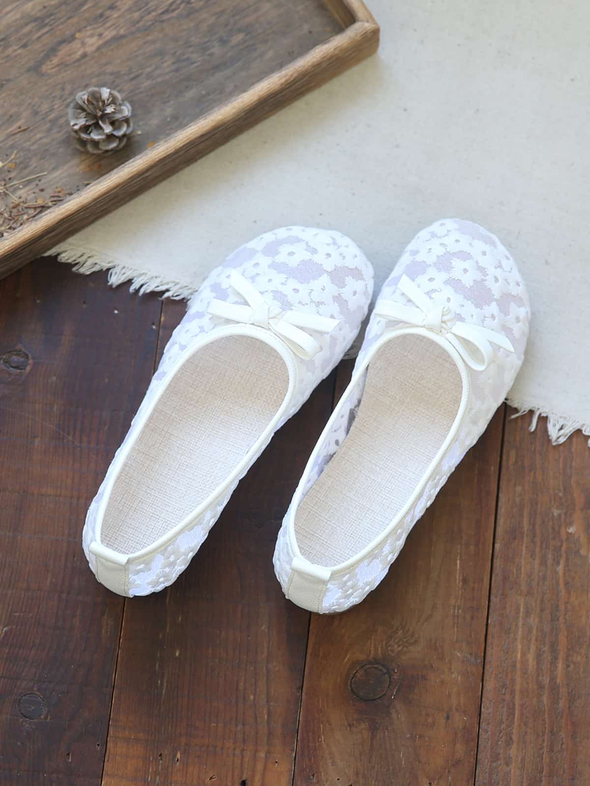 Mesh daisy round head shallow mouth flat shoes summer cotton and linen soft sole one foot single shoes net shoes