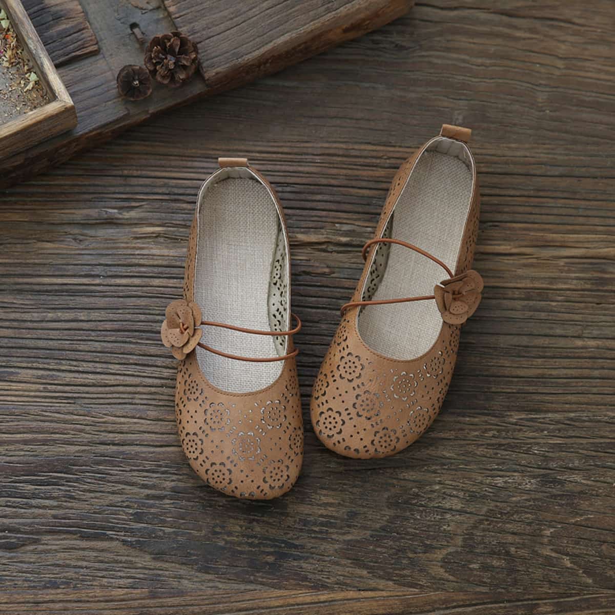 Hollow petal bag head flat shoes cotton and linen handmade comfortable soft sole word with sandals women's summer