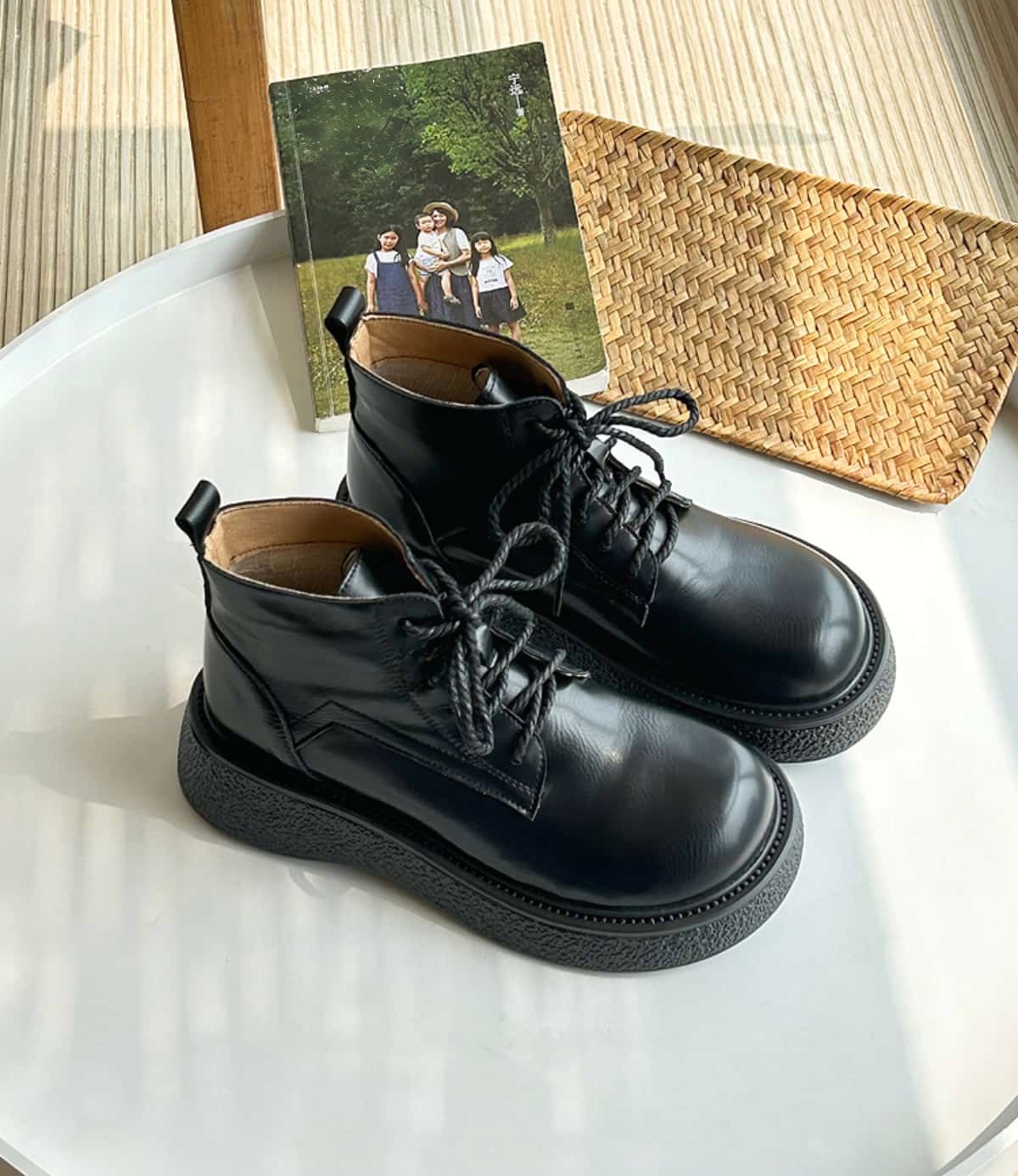 Round head lace-up platform big head shoes fashionable black handsome medium heel Martin boots women
