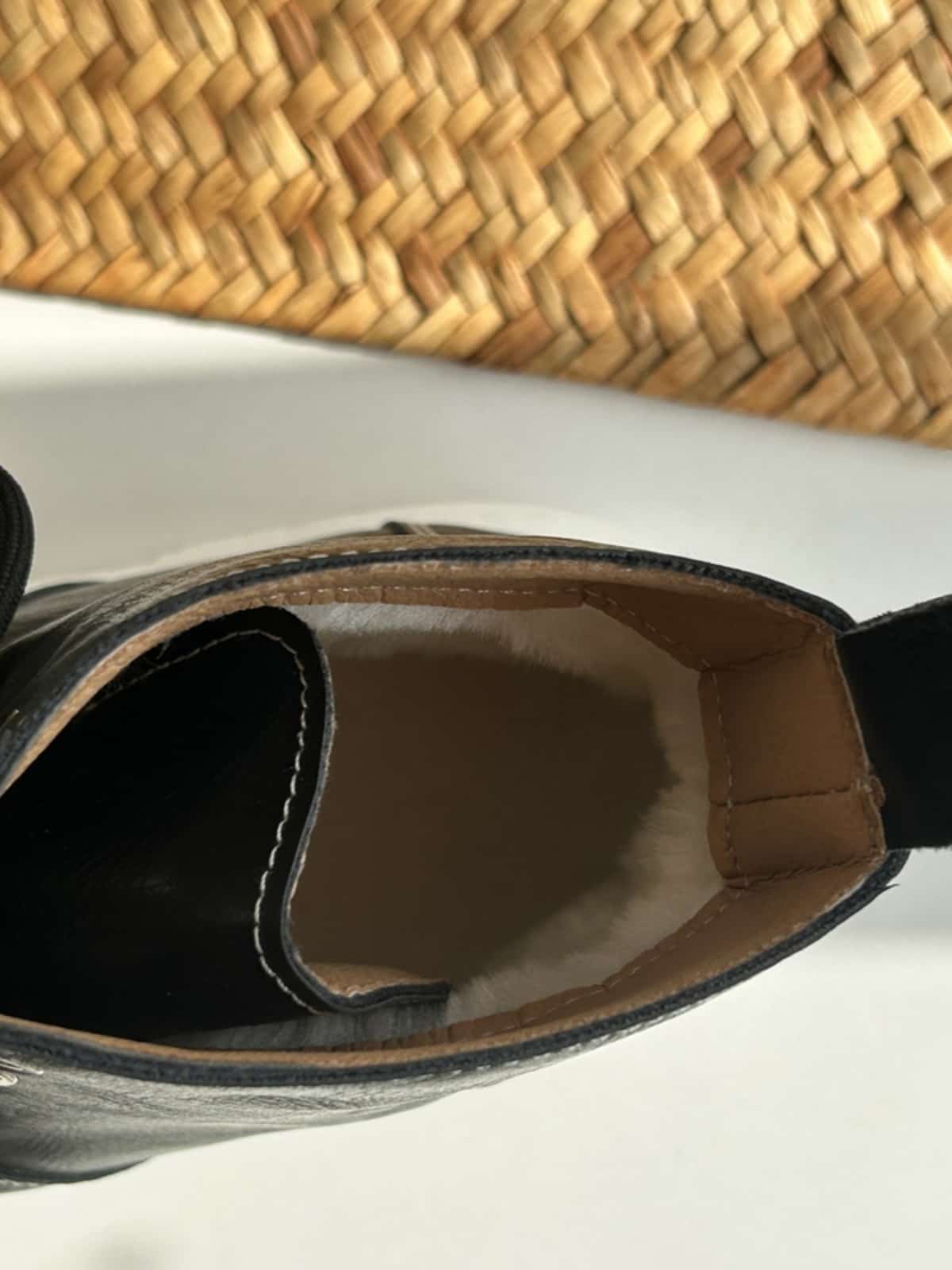 Round head lace-up thick-soled Martin boots winter velvet personalized handsome short boots children