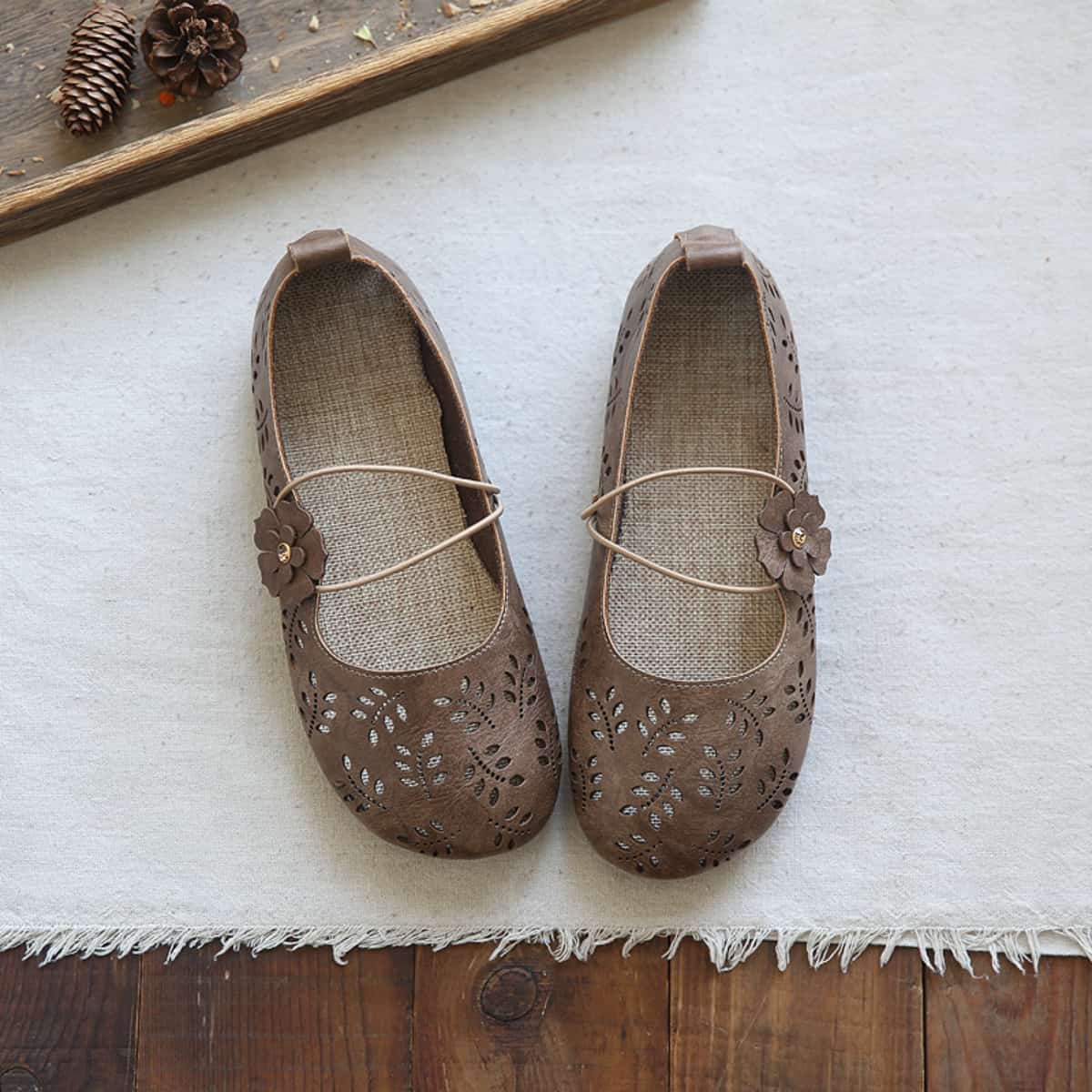 Hollow petal bag head flat shoes cotton and linen handmade comfortable soft sole one word with sandals
