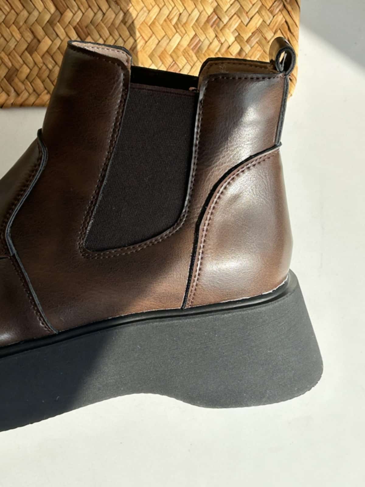 Round head thick sole big head shoes winter velvet heightening black muffin sole Martin boots women