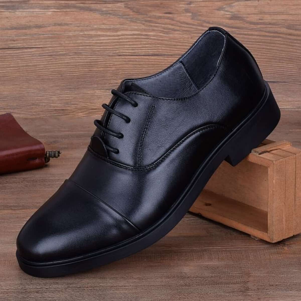 Business Dress Men's Leather Shoes Genuine Leather Black Soft Sole Comfortable Three-joint Leather Shoes Men's Breathable Trend