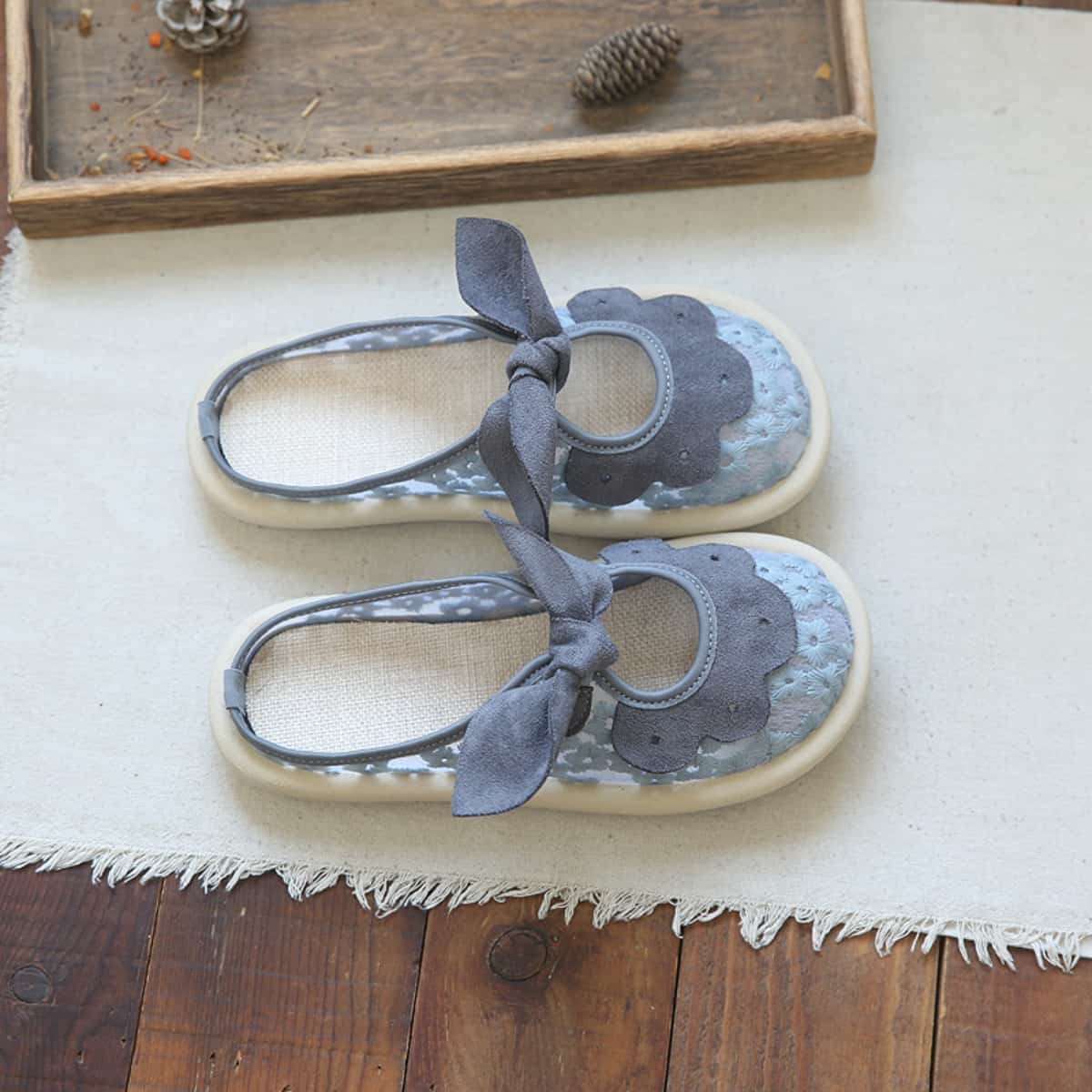Mesh daisy bag head flat bottom drag summer sweet lotus leaf edge cotton and linen soft bottom sandals