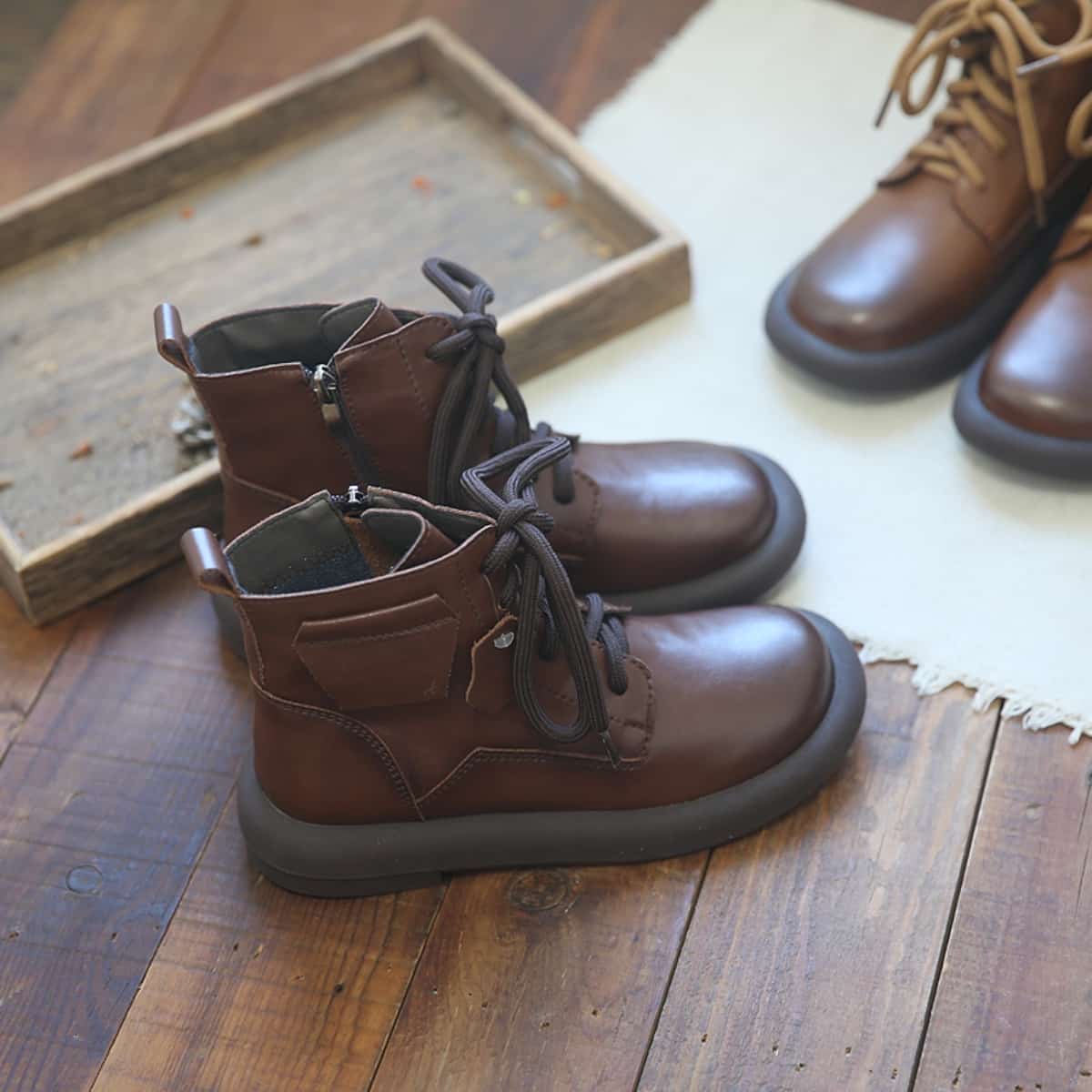 Leather round head lace-up flat Martin boots autumn and winter handsome locomotive boots low-heeled short boots