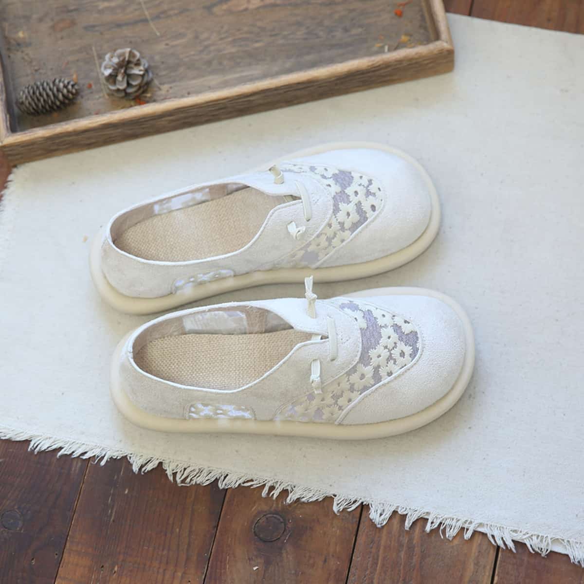 Mesh daisy round head flat shoes summer cotton and linen handmade comfortable feet shallow mouth single shoes