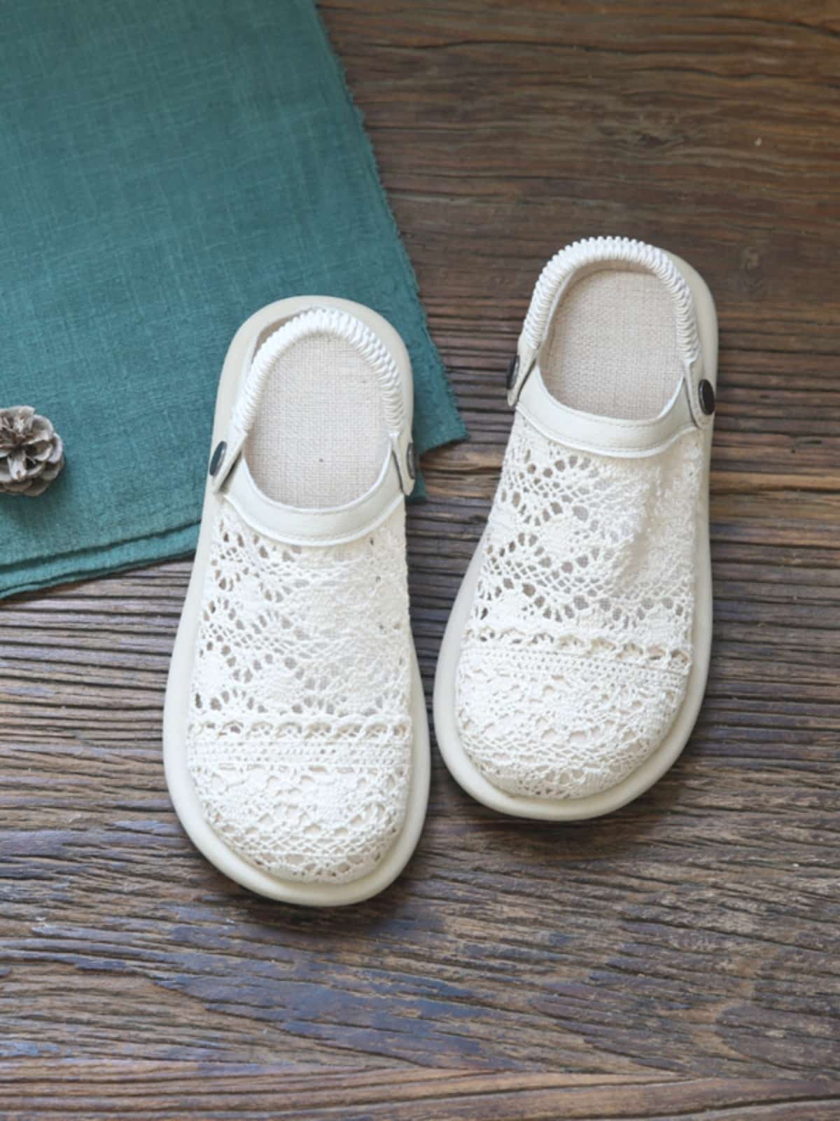 Hollow bag head flat bottom half slippers summer cotton and linen breathable soft bottom big head cool slippers