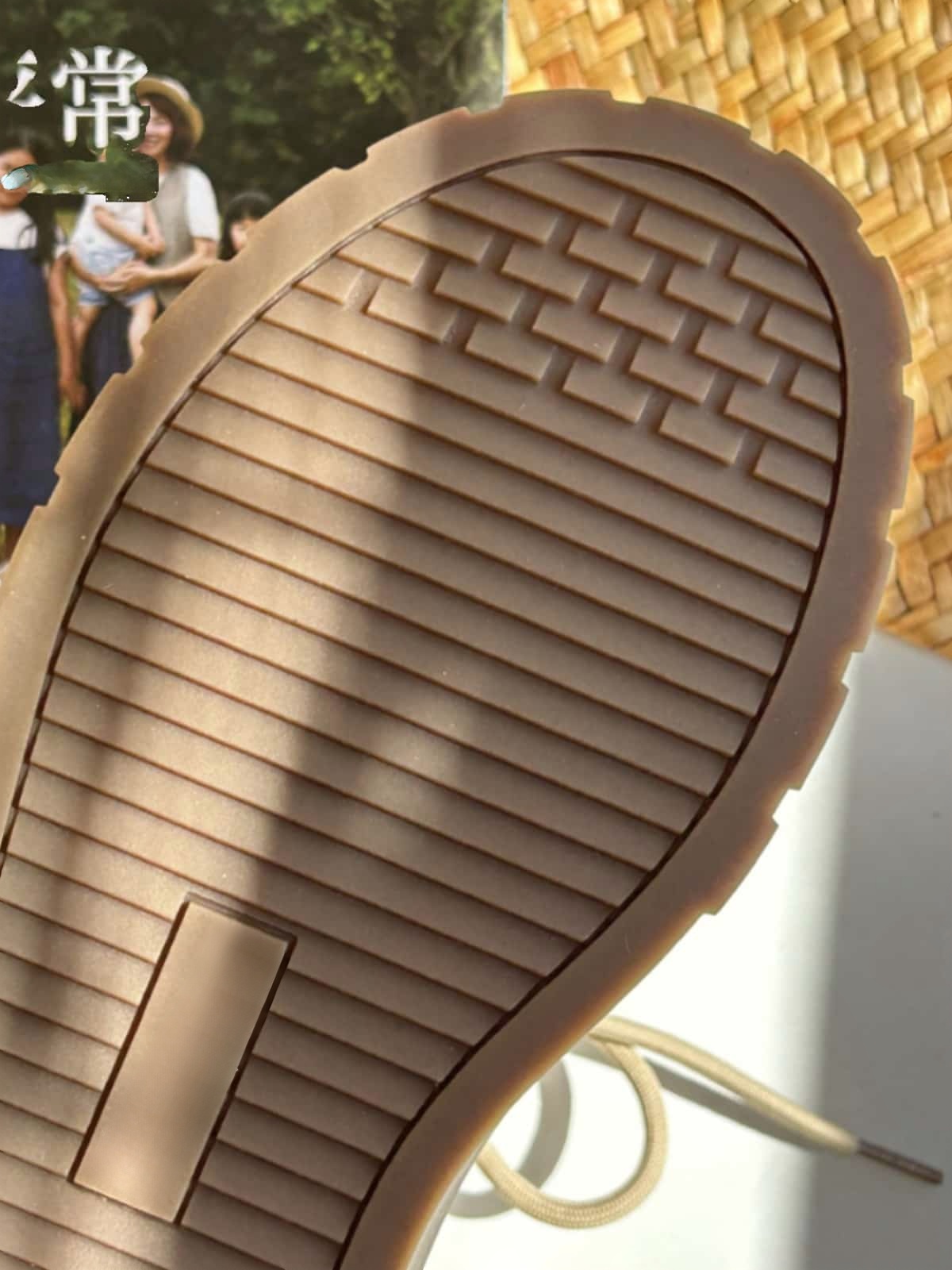 Round head lace-up flat bottom Martin boots autumn and winter handsome black medium heel short boots women