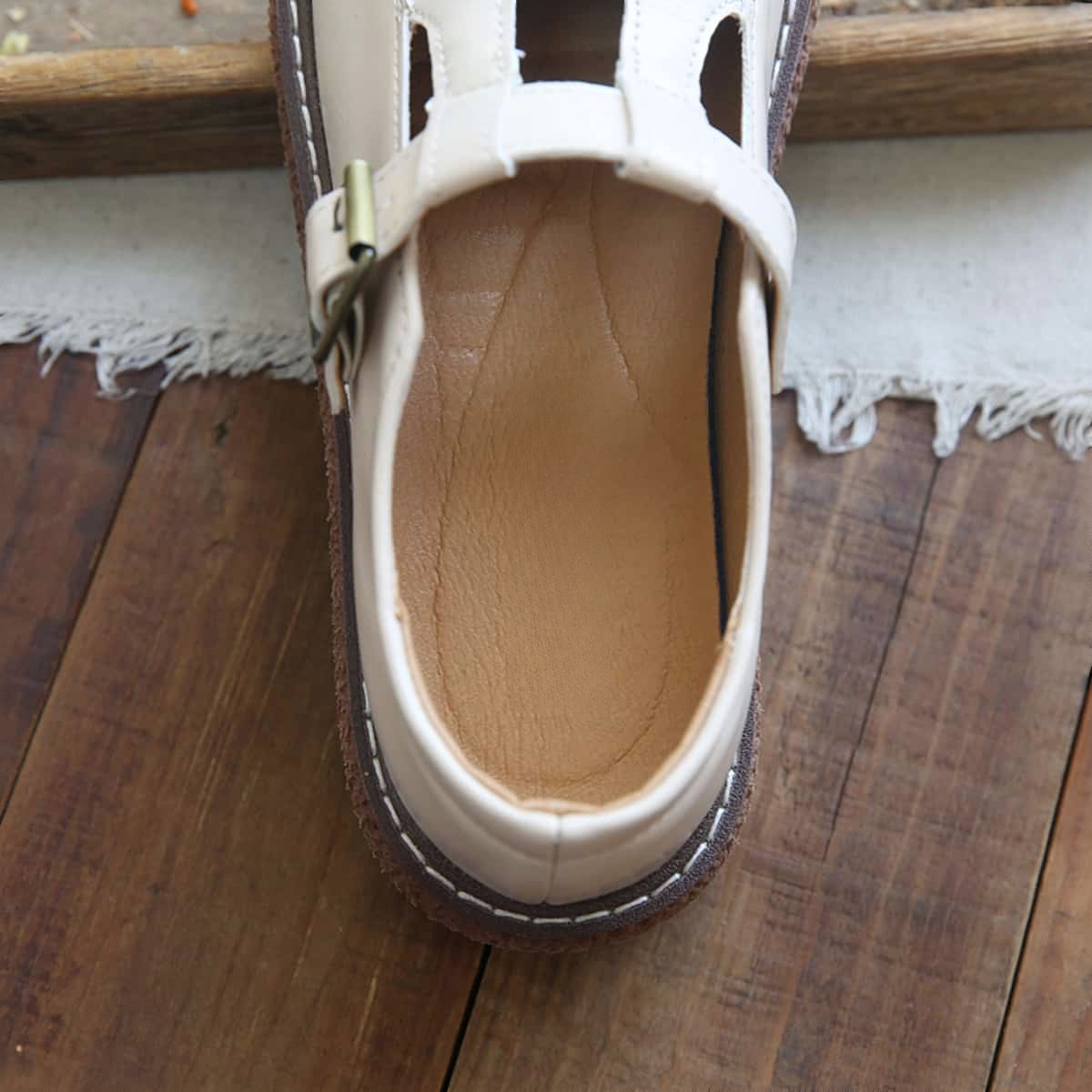 Hollow round head thick sole big head shoes summer word with middle heel versatile single shoes small leather shoes