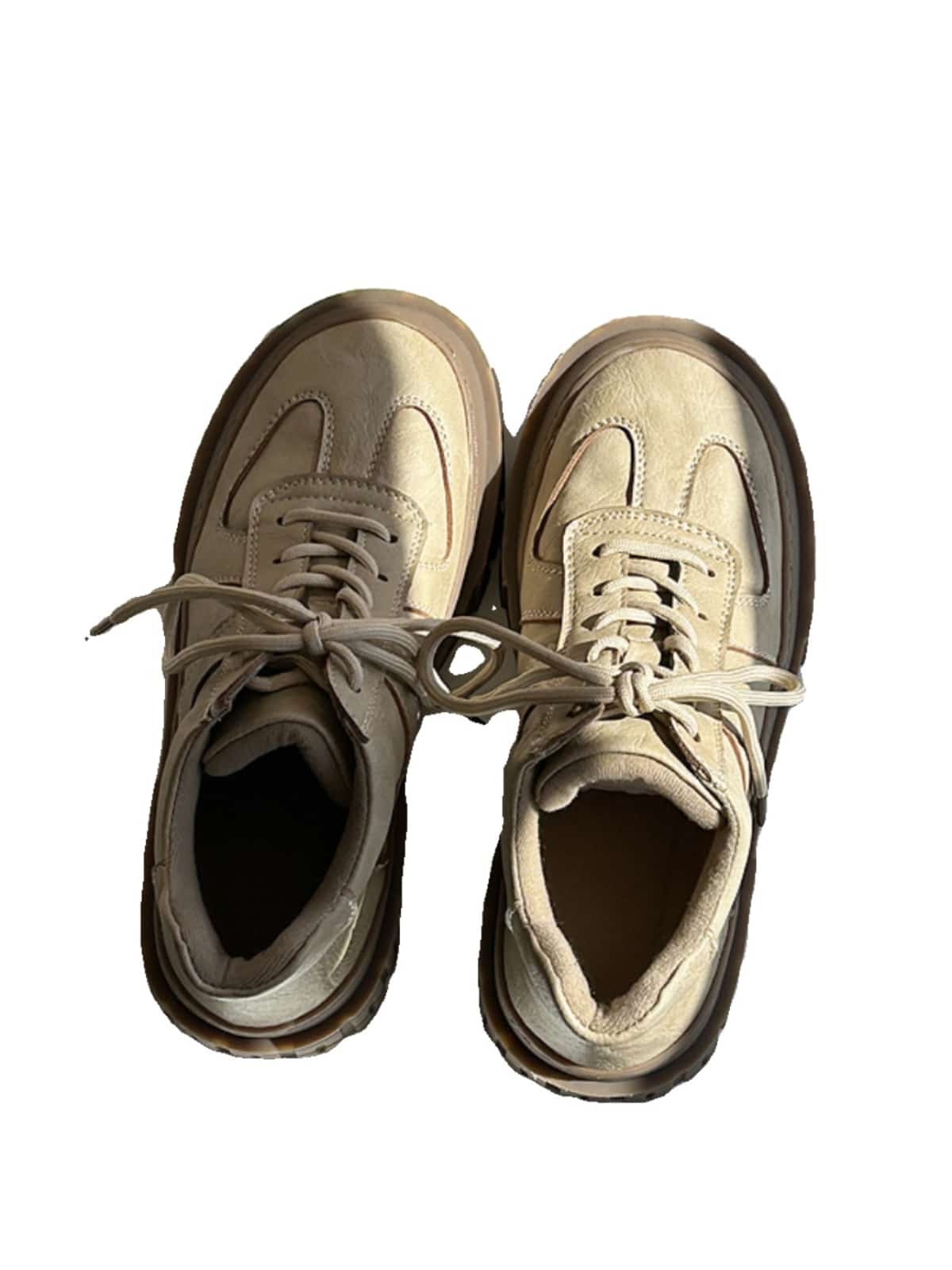 Round head lace-up flat bottom Martin boots autumn and winter handsome black medium heel short boots women