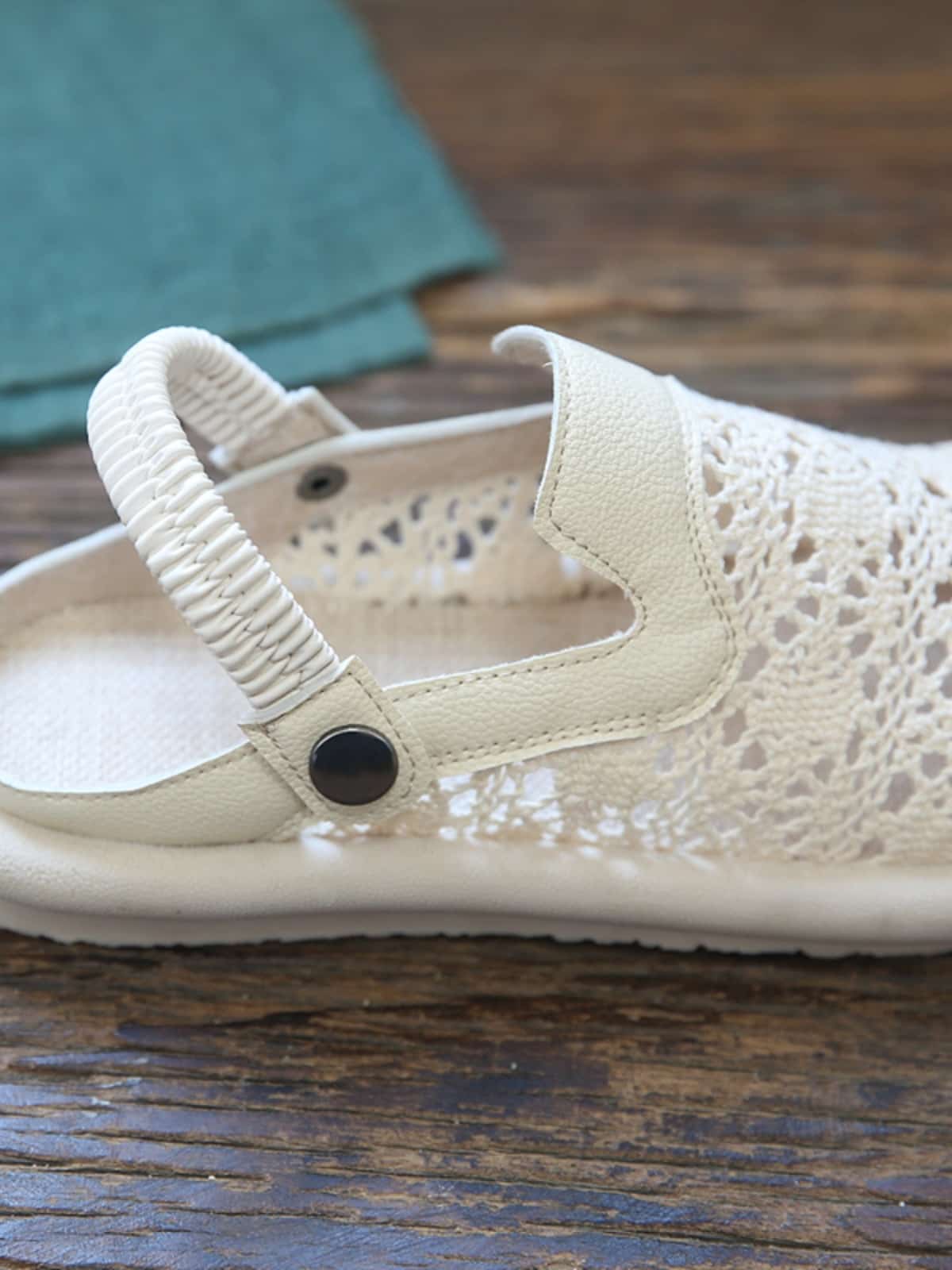 Hollow bag head flat bottom half slippers summer cotton and linen breathable soft bottom fisherman net shoes cool slippers